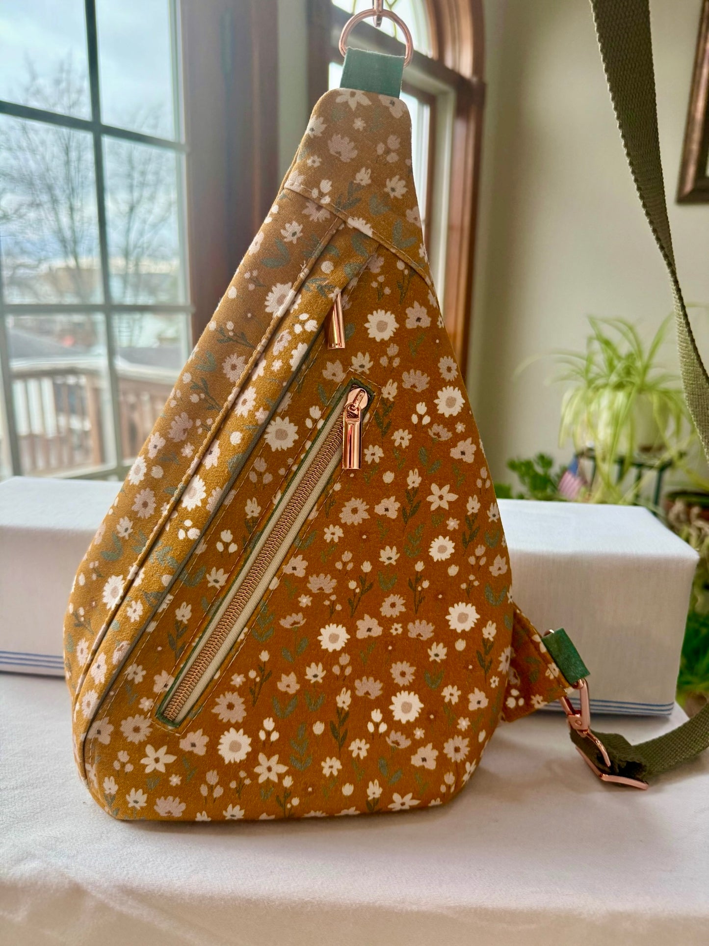 Finn Sling Bag