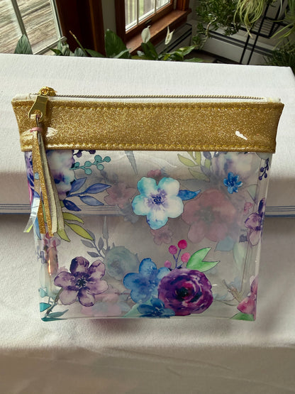 The Pretty Petite Pouch